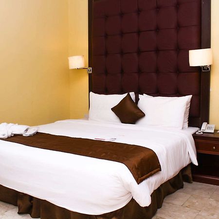 Bolingo Hotel Abuja Exterior photo